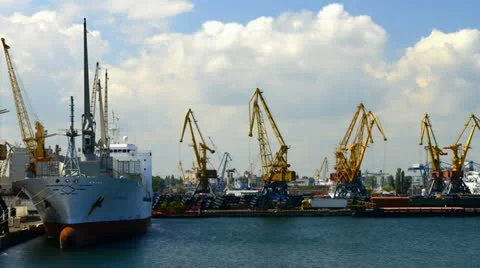 Time lapse unloading ship in the harbor Stock Footage 11344344