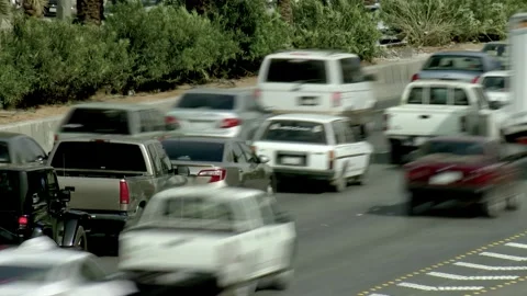 Time lapse of vehicles merging into busy Riyadh traffic Video stock 346426727