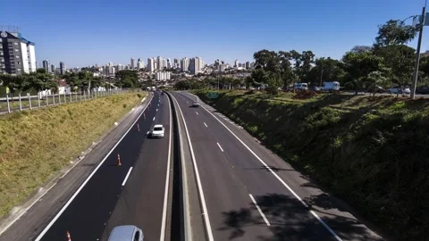 Time lapse of vehicles traffic on the SP-294 - Highway Stockbeeldmateriaal 154184734
