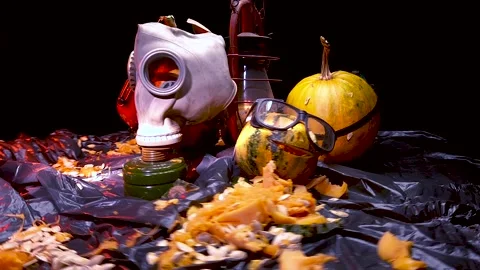 Time-lapse video art scary Halloween pumpkins and an old kerosene lamp Stock Footage 286208079