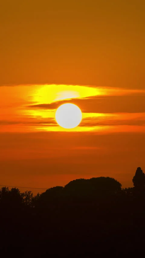 Time-lapse video: A beautiful sunset in the Umbria region,  Roman city. Stock Footage 341779229