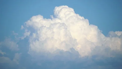 Time lapse video of changing cloudscape in 4K Stock Footage 113950624