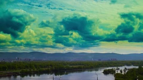 Time lapse Video Clouds in the sky above the river Stock-Footage 181896567