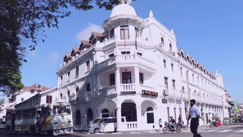 Time Lapse Video in Front Of The Queen's Hotel - Kandy, Sri Lanka Video stock 170154282