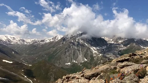 Time lapse  video of heavenly cloudscape over Mountains. Stock Footage 78023663