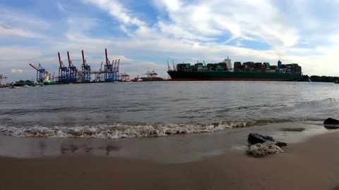 Time lapse video of large container vessel performing turnaround manoeuvre Vídeo Stock 138357080