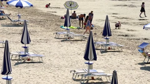Time-lapse video of life on the sandy beach in Croatia. Stock Footage 219740392