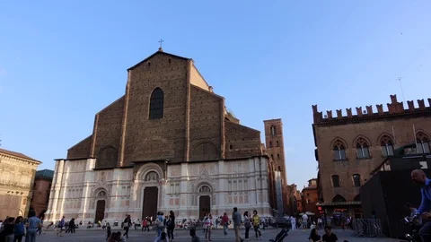 Time lapse video of piazza Maggiore in Bologna with the cathedral Stock Footage 104729772