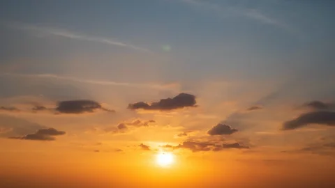 Time lapse video video Scene of Colorful sunset with Moving clouds background Stockbeeldmateriaal 102204896