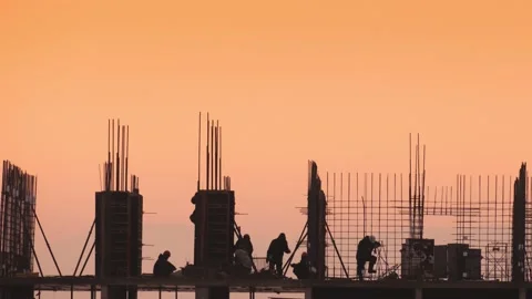 Time-lapse video of the work of a team of installers 库存影片 171305806