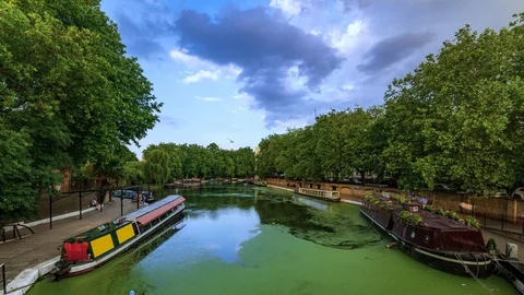 Time lapse view of canals and boats in Little Venice in London Stock Footage 93025852