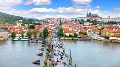 Time lapse view of the Charles Bridge and old town of Prague Stock Footage 281828098