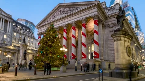 Time lapse view of the Christmas decorated Royal Exchange building Stock Footage 320373756