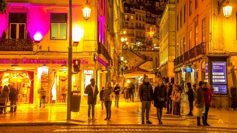 Time-lapse view on the downtown streets of Lisbon at night Stock Footage 92085261