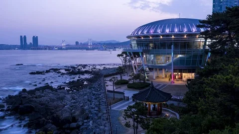 Time lapse view of Gwangan Bridge and Nurimaru APEC House at night. Stock Footage 79045584