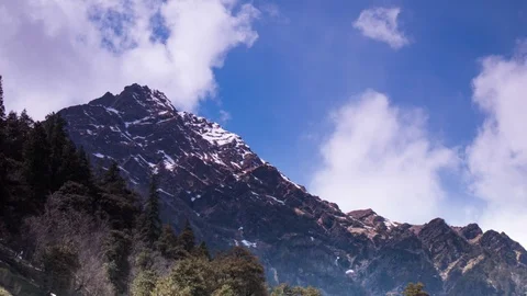 Time lapse view of Himalaya mountain on Solang Valley at Manali, Himachal 스톡 동영상 98683767