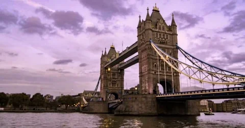 Time lapse view of the iconic Tower Bridge at  sunset Stock Footage 69243217