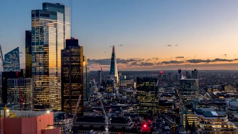 Time lapse view of the illuminated skyline of London Video stock 319029457