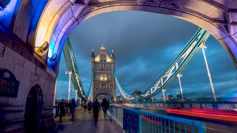 Time lapse view of the illuminated Tower Bridge in London Stock-Footage 320373686