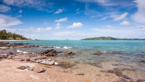 Time lapse view of  Khao Laem Ya beach, Sea in Rayong, Thailand, Lockdown. Stock Footage 113342506