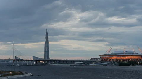 Time lapse. View to Lahta senter and sport-arena in hard-cloudy dusk 스톡 동영상 139821875