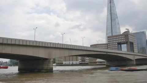 Time lapse. A view of London Bridge and Thames River. Stock Footage 103310621