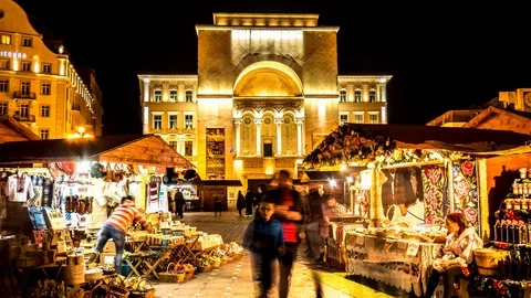 Time-lapse view on the Opera in Timisoara 스톡 동영상 89869273