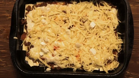 Time lapse view of the preparation of lasagne in bolognese sauce Stock Footage 85575863