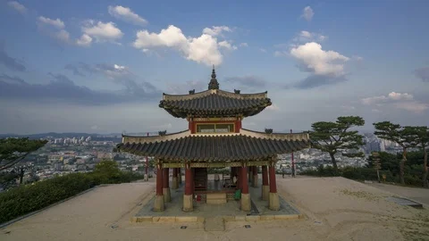 Time lapse view of Seojangdae on Suwon Hwaseong Fortress, Suwon South Korea. Stock Footage 127028831