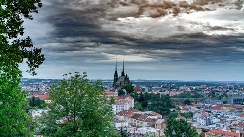 Time-lapse view of a Storm gathering over Brno in the Czech Republic Video stock 118522173