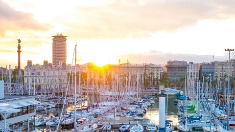 Time-lapse view on the Sunset in the harbour of Barcelona Stock Footage 77832557