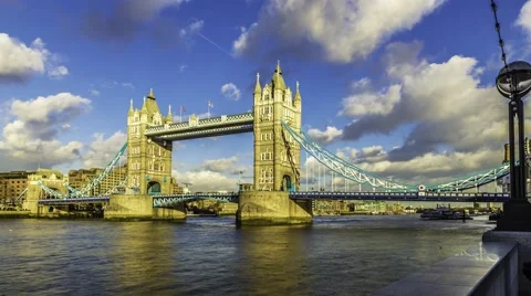 Time lapse view of Tower bridge in London Stock Footage 51149257