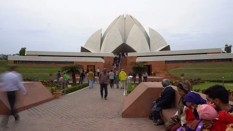 Time Lapse of Visitors at Lotus Temple (Bahai Temple) in Delhi, India Stock Footage 124114469
