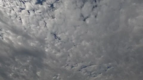 Time Lapse White Clouds Flying Moving in Blue Sky with Sun Rays background 스톡 동영상 253665607
