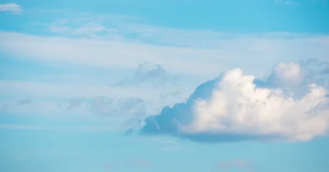 Time lapse: White fluffy clouds movement Video stock 49073962