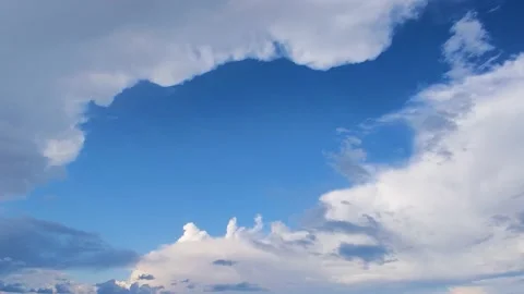 Time Lapse, White Fluffy Clouds Over Blue Sky. Beautiful White Clouds and Sky. Stock Footage 222015489