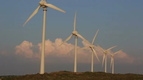 Time lapse wind turbines generating clean power Video stock 41331495