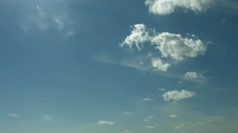 Time lapse of wispy clouds Video stock 50023681