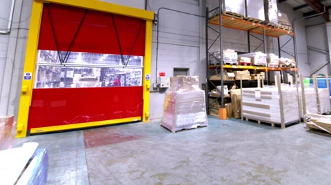 Time lapse workers and forklift truck driver in a busy warehouse or factory Vídeo Stock 32933939
