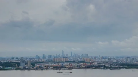 Time lapse of yangtze river skyline in nanjing city,china ,cloudy day Vidéo 77238130