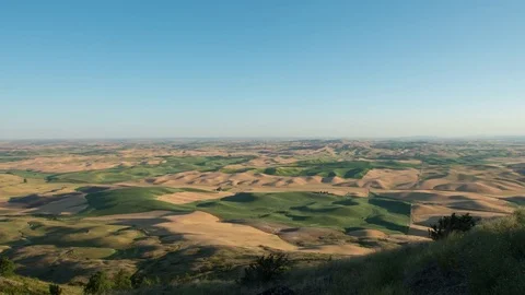 Time lapse zoom in shot that the shadow of wheat field in Palouse is breaking. Stock Footage 75847643