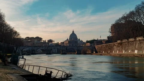 Time lapse zoom in view of St Peter in Vatican and Tiber river (Tevere) in Rome Stock Footage 147193236