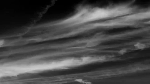 Time lapsed high cirrus clouds pre keyed alpha channel 動画素材 72353392