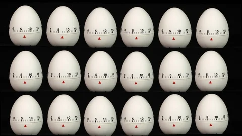 Time measurement. Kitchen egg timers countdown time lapse. Video stock 92908820