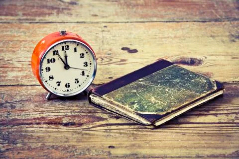 Time to read Stock Photos