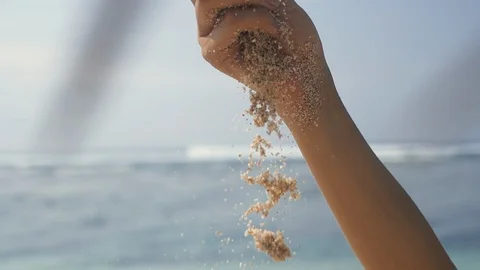 Time is running like sand through your fingers. Time, travel concept. Video stock 123921487