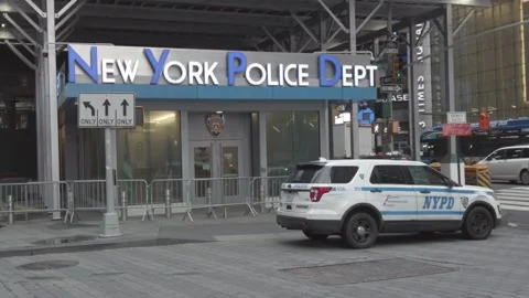 Time Square Polilce Dept 3 Video stock 300309613