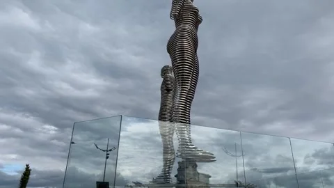 Timelabs, the figures are moving towards each other Stock Footage 168641943
