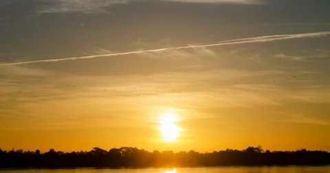 Timelap sunset and clouds in evening time. Video stock 99565249