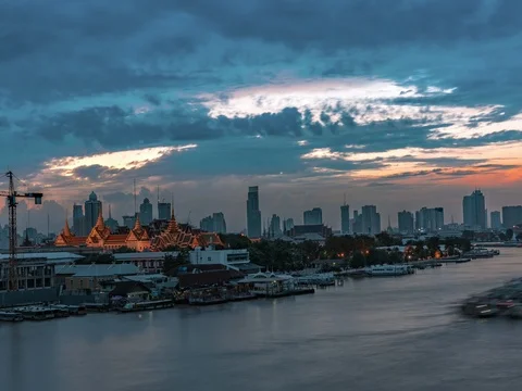 Timelape night to day Panorama view at "tha chang pier" Stock Footage 81003902
